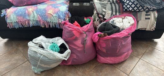 Size small medium name brand clothing bundle