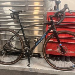 Raleigh Carbon Road Bike