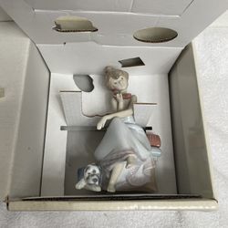 Brand New Authentic Lladro #5466 Chit Chat Girl Phone Puppy