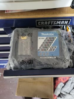 Makita charger