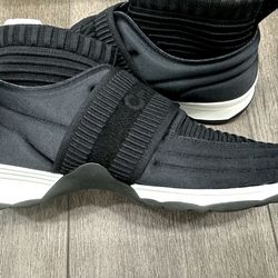 New Chanels stretch socks Ladies Tennis Shoes! Sz 37 (6.5)