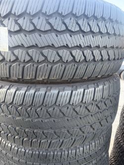 2 used tires 285/45r22 Bridgestone 🤑free installation and balance ‼️👌financing available