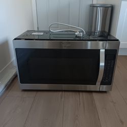 Whirlpool Microwave 