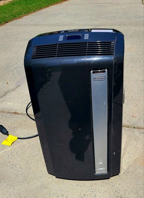 DeLonghi AN125HPEKC 12,500 BTU Single Hose Portable Air Conditioner / Heater / Dehumidifier