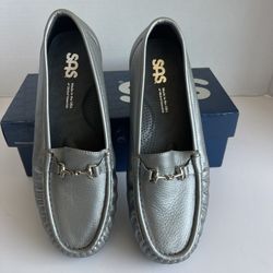 NEW SAS women's metro loafer - narrow NWT in pewter. 9.5WW