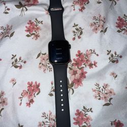 Apple Watch SE 40mm 2nd Gen (GPS)