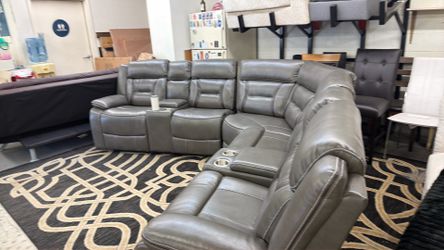 New recliner sectional couch / free delivery