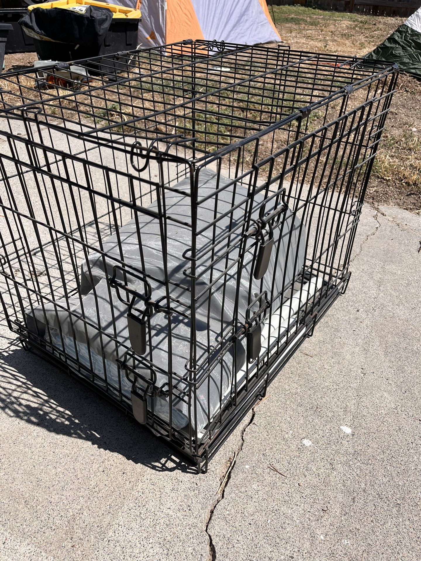 Dog kennel For Sale