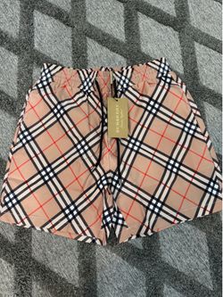 Burberry Shorts Small