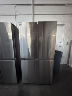 Samsung 23 Cu Ft French Door Fridge RF23B7671SR - New Open Box $1700
