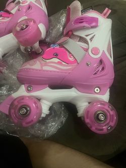 Girl roller skates 4 wheels