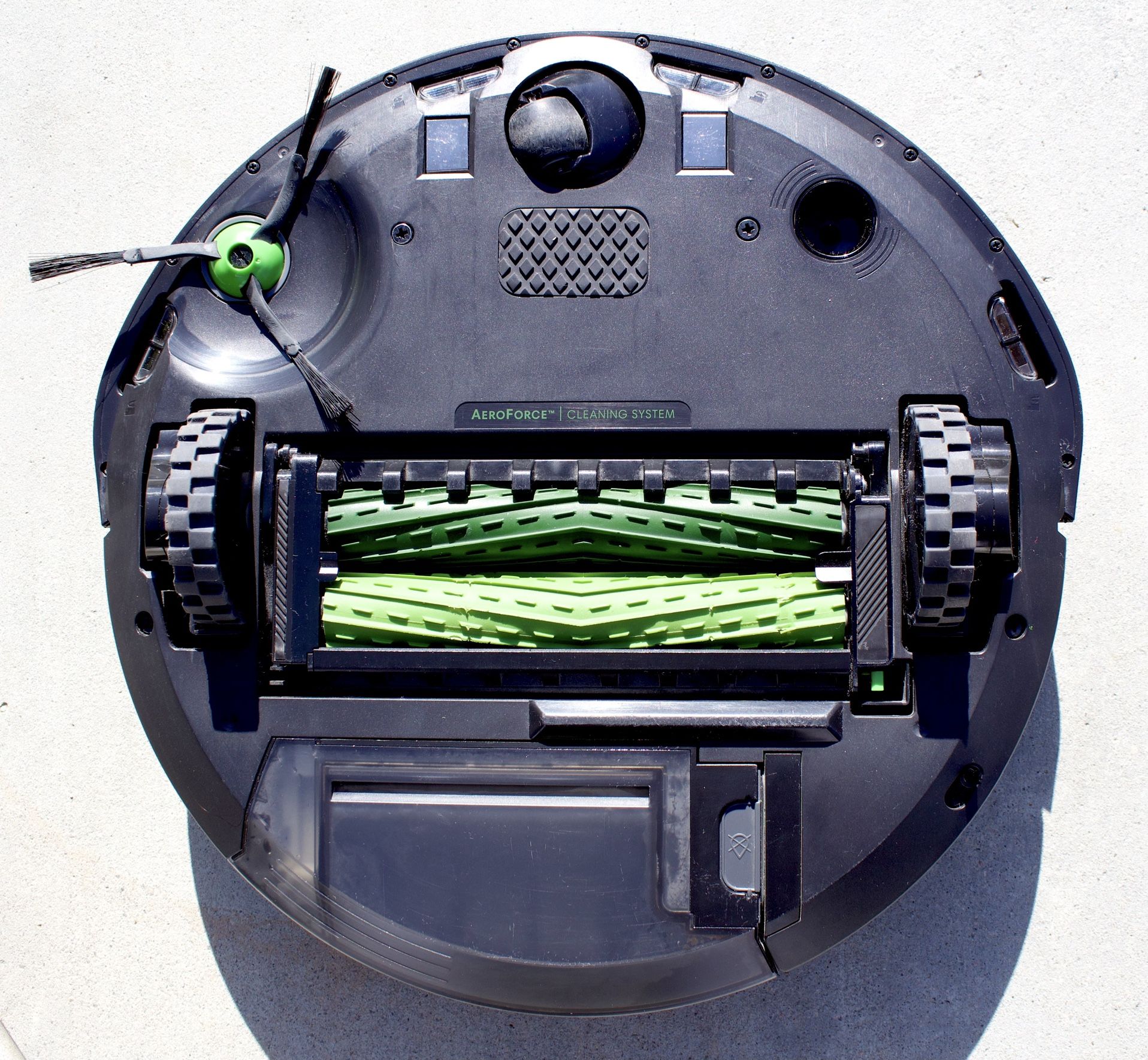 iRobot Roomba i2 Wi-Fi Connected Robot Vacuum