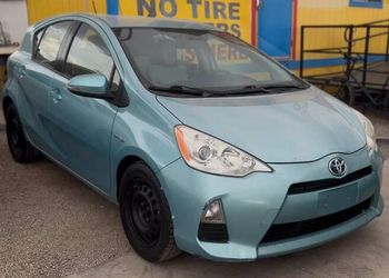 2013 Toyota Prius c