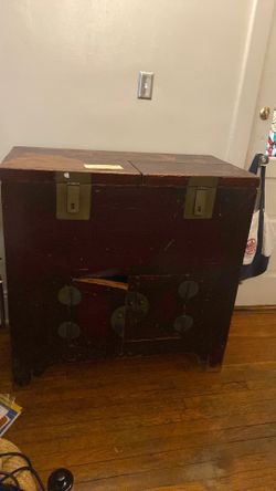 Antique Chinese cash chest