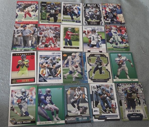 Lot of 20 Seattle Seahawks Offensive Cards