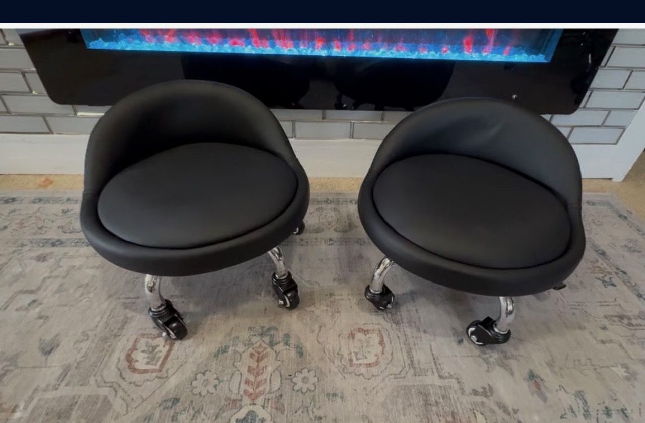 Black Rolling Stools For Garage And Hobbies