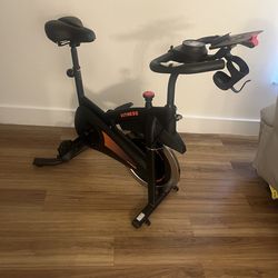 Vendo bicicleta fija nueba nunca se usó