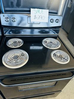 Black Kenmore Eléctric Stove 