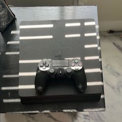 PS4 And PS4 Controller