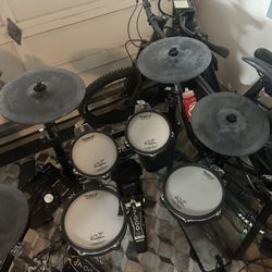 Roland V Drums TD 25 