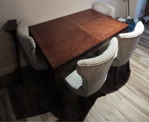 Wood Dining Table with 4 Upholstered Chairs