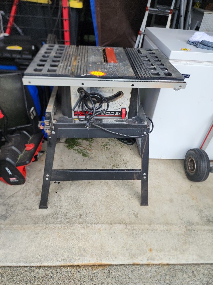 SkilSaw 10" Table Saw -Pending Pickup