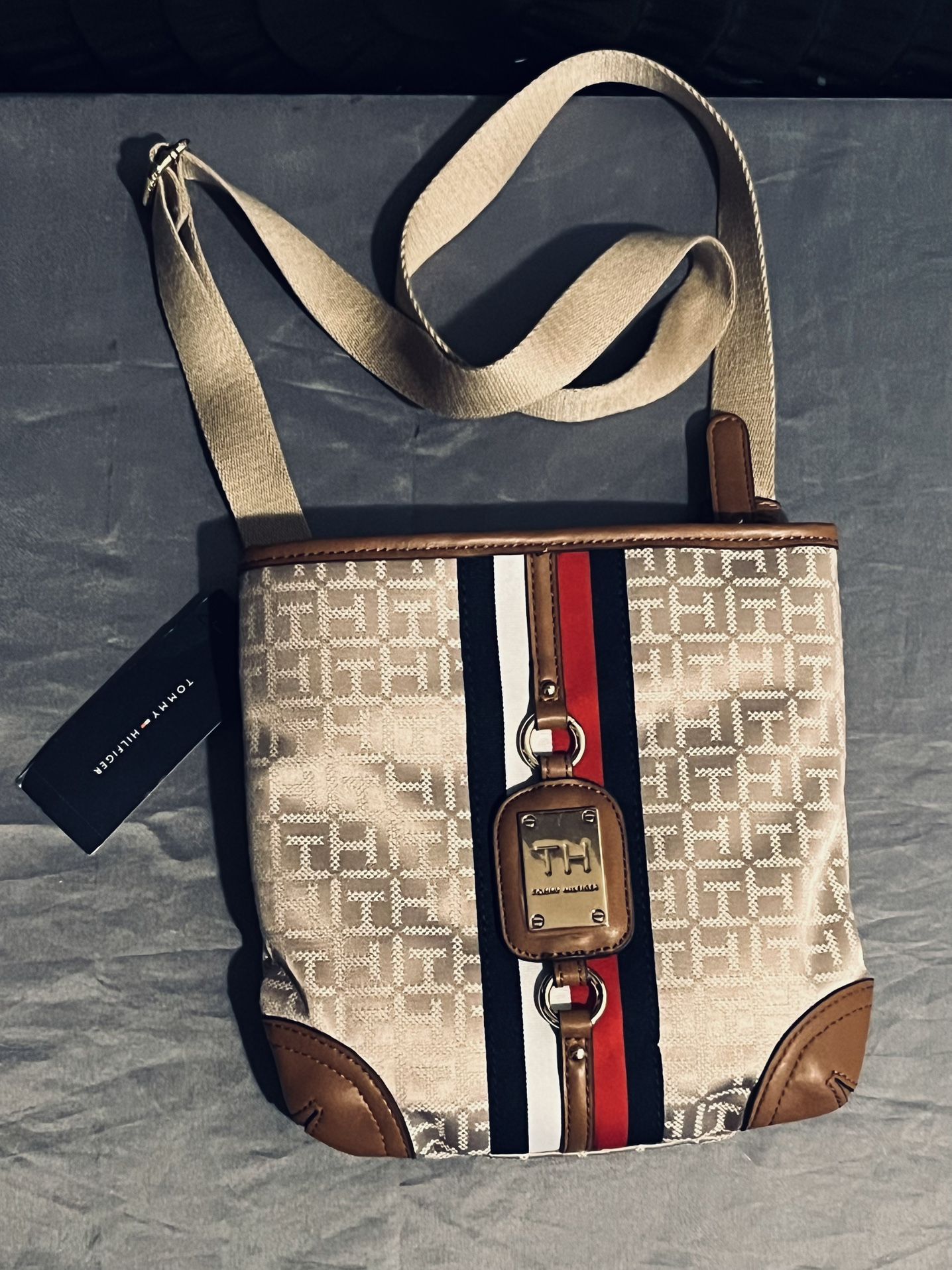 Tommy Hilfiger Crossbody