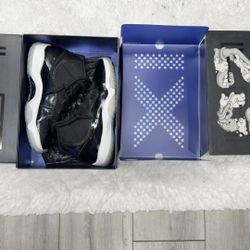 Jordan 11 Space jam M9