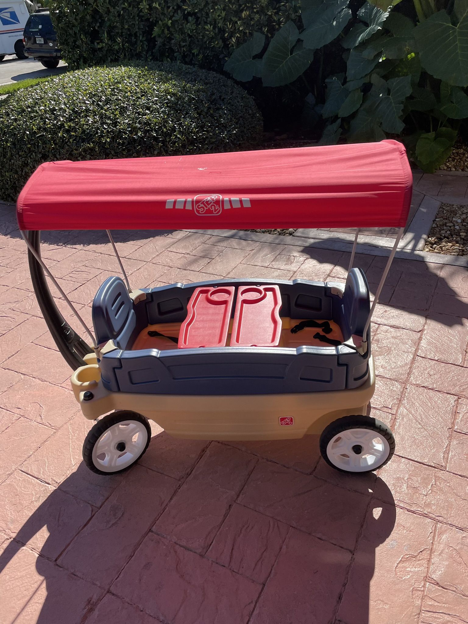 Step2 Kids Wagon With Seatbelts, Trays And Canopy