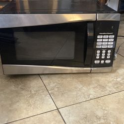 Hamilton Beach Microwave