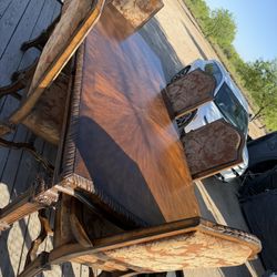 Dinning Table And 6 Chairs 