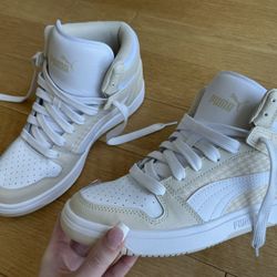 PUMA Women’s Sneakers Size 9.5