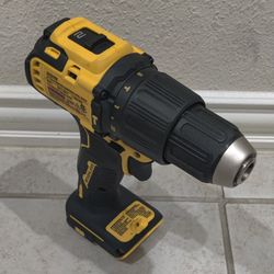 DeWalt NO BATTERY 20V 1/2in Brushless Hammer Drill/Drill Driver - New