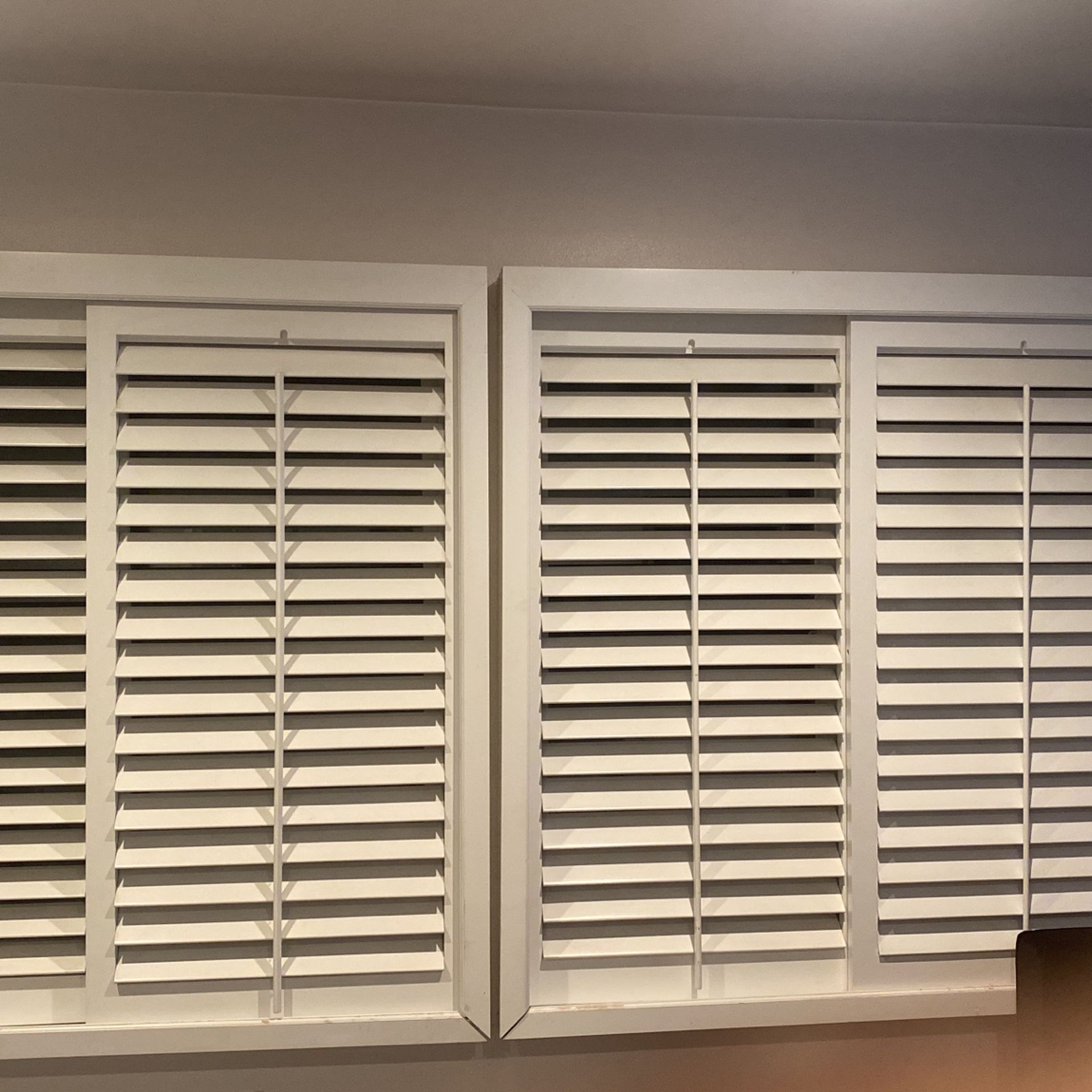 Excellent Condition 62/62 Plantation Window Shutters Roman Blinds for