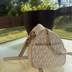 Michael Kors Handbag 