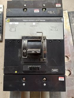 600 amp square D breaker