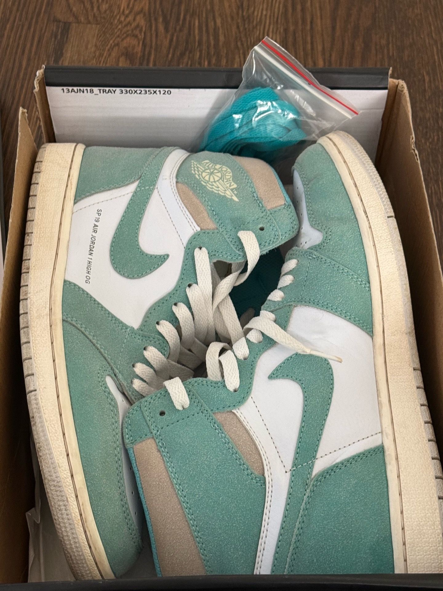 Air Jordan 1 Retro High OG "Turbo Green" size 10 Men