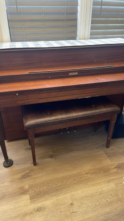 Piano Kincaid 
