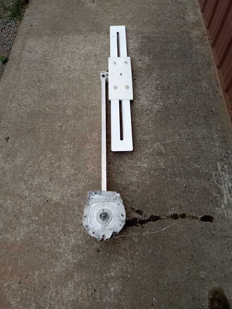 Winegard Batwing RV Antenna