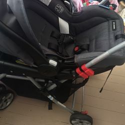 New  Graco Snugride 35 Lite Car seat With Snap N Go Stroller $70