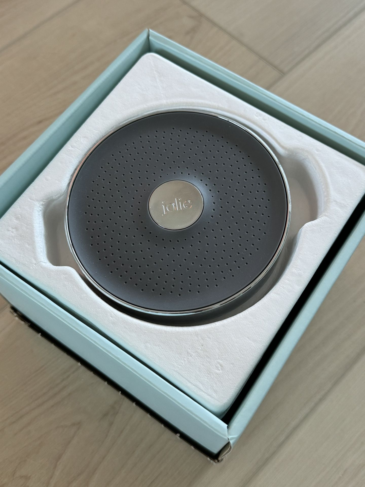 Jolie Shower Head (Modern Chrome)