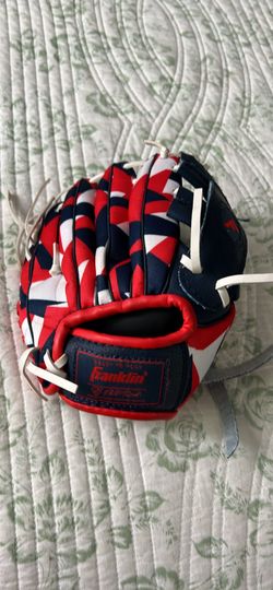 T Ball Baseball Glove