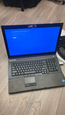 Gaming Dell Precision M6700 corei7 -3850QM 8gb Ram 256gb SSD win 11