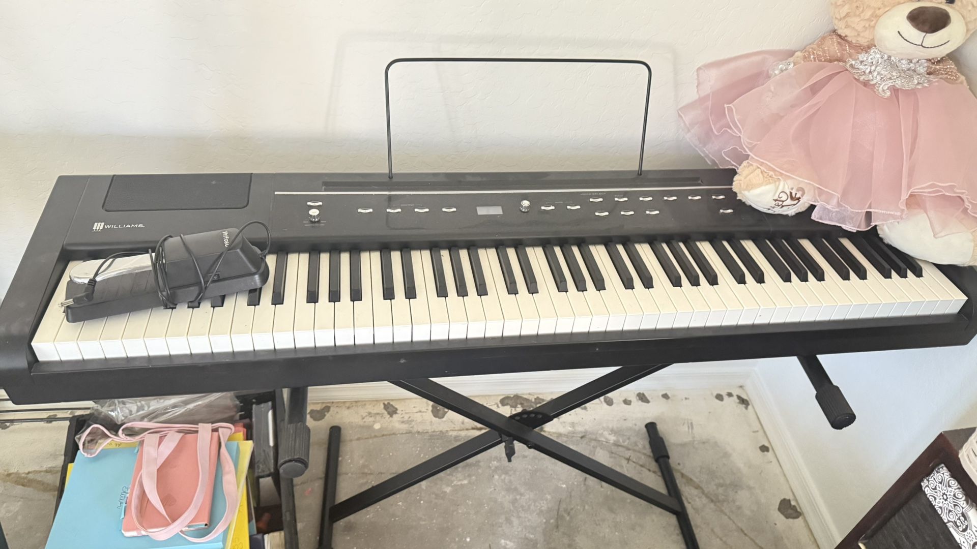 Keyboard piano
