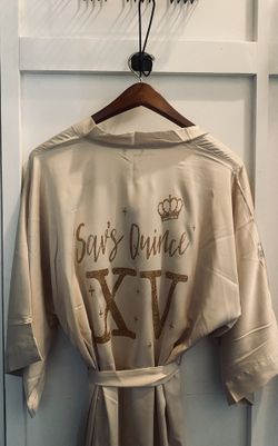Personalized Robes/pj Sets 🤎🌷/15/quinceañera