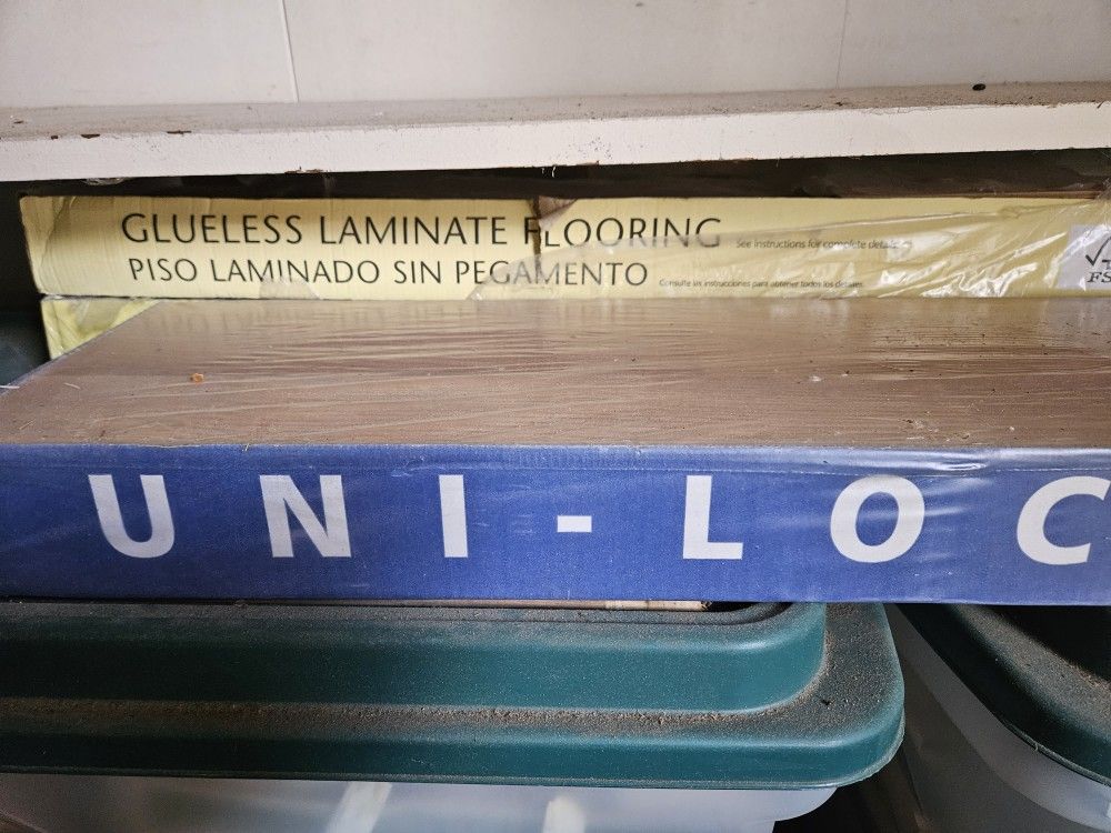 FREE   Assorted Lamanent Flooring