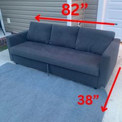 Large Pullout Couch 