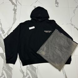 Essential hoodie