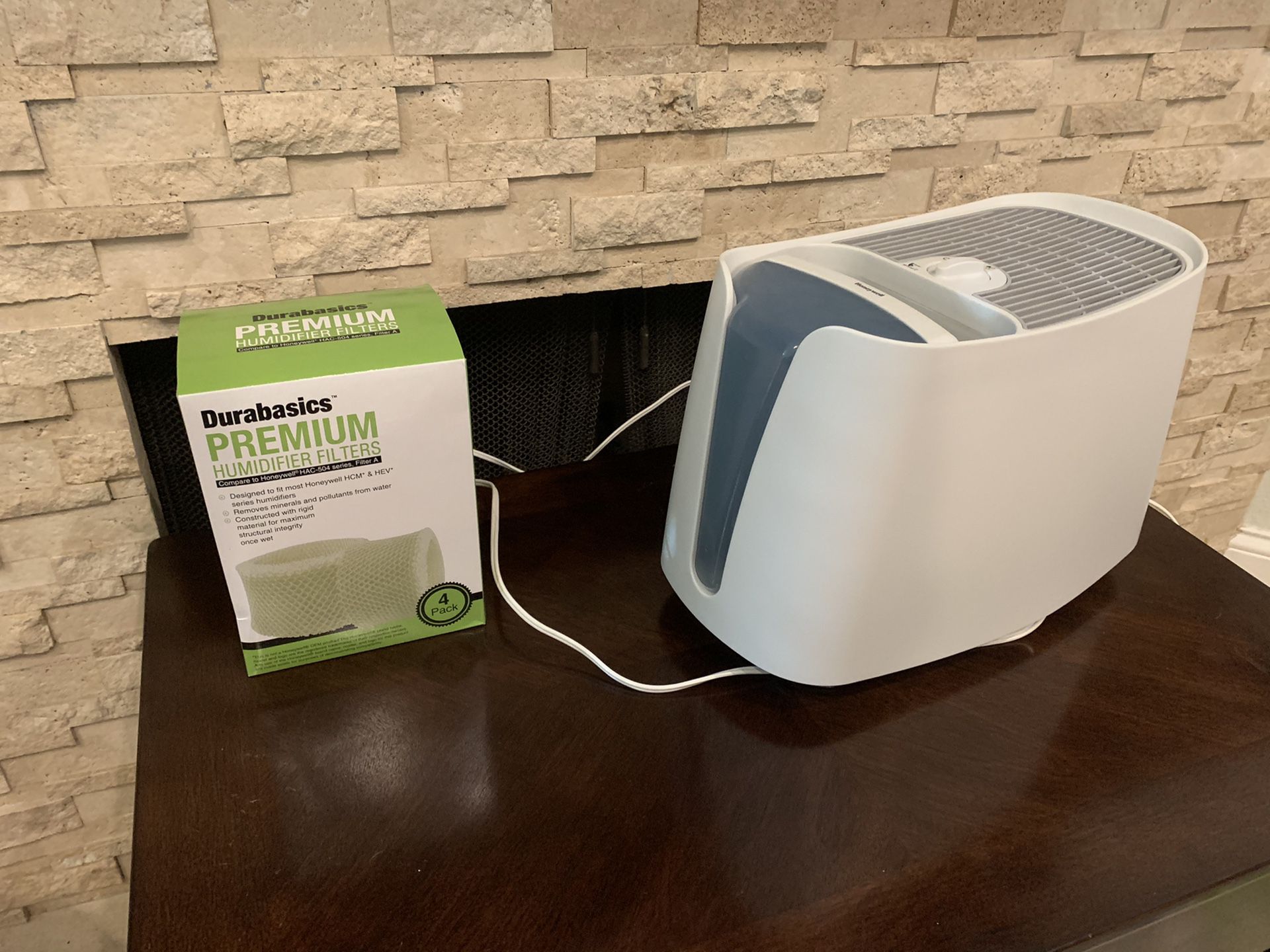 Honeywell Cool Mist Humidifier with 4 Extra Filters