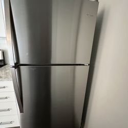 Whirlpool Refrigerator 